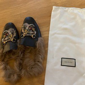 gucci princetown lion leather slipper